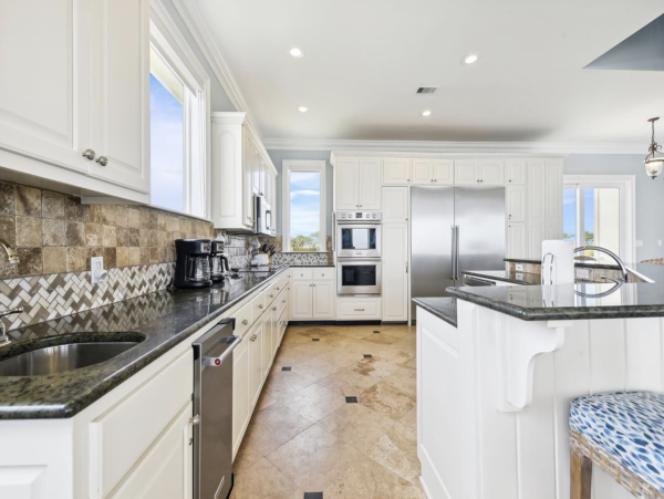 St. George Island Luxury Beach Villa Massive Pool 12 beds Sleeps 21