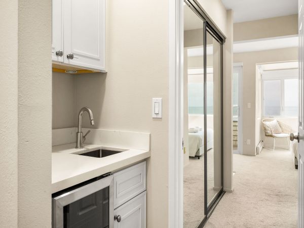 Coastal Family Retreat in Selva Beach - 4-Bedroom Home Near Manresa State Beach