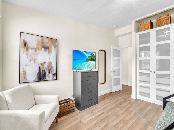 Coastal Retreat with Pool - 2-Bedroom Home Near Upham Beach