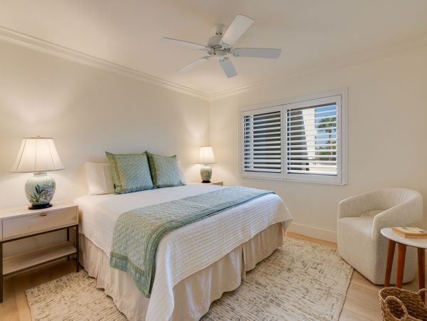 Luxury Beachfront Residence on Sanibel - 3-Bedrooms Retreat
