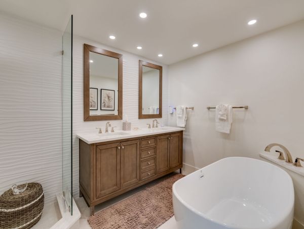 Luxury Beachfront Residence on Sanibel - 3-Bedrooms Retreat
