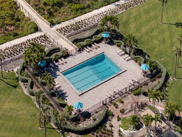 Luxury Beachfront Residence on Sanibel - 3-Bedrooms Retreat