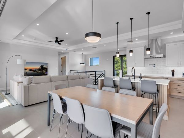 Luxurious Waterfront Retreat in Coco Plum - 5-Bedroom, Private Pool & Dock