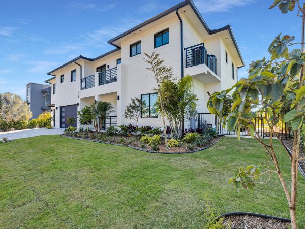 Luxurious Waterfront Retreat in Coco Plum - 5-Bedroom, Private Pool & Dock
