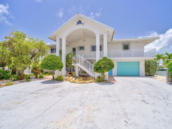 Key Colony Beach Four  Bedroom Waterfront Estate Home Pool Views Views Views! Key Colony Beach