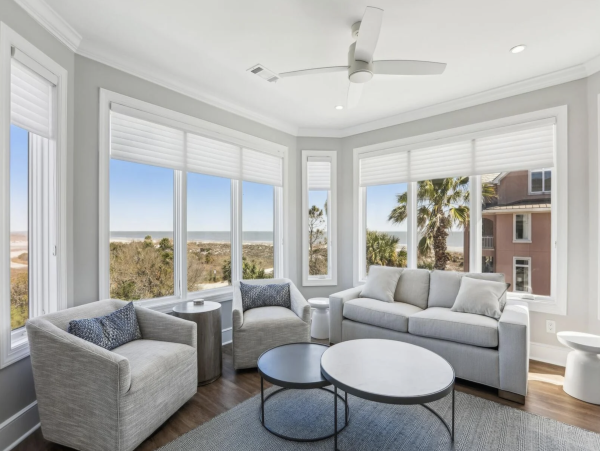 Hilton Head Luxury Mansion Pool Steps to Beach