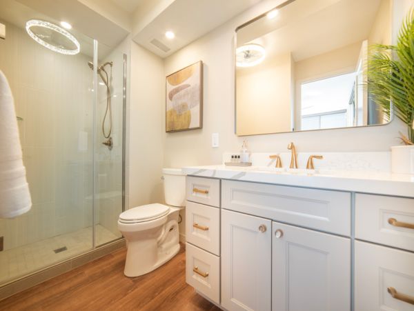 Luxurious Beachfront Condo with Stunning Ocean Views in Wailuku