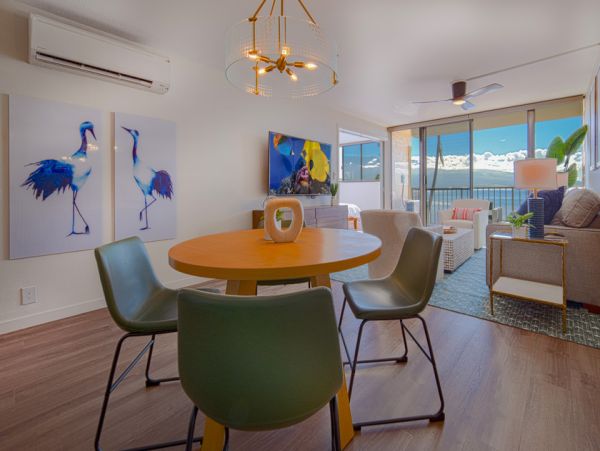 Luxurious Beachfront Condo with Stunning Ocean Views in Wailuku