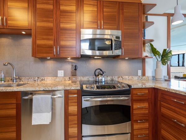 Luxurious Beachfront Condo with Stunning Views in Wailuku