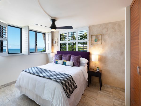 Luxurious Beachfront Condo with Stunning Views in Wailuku