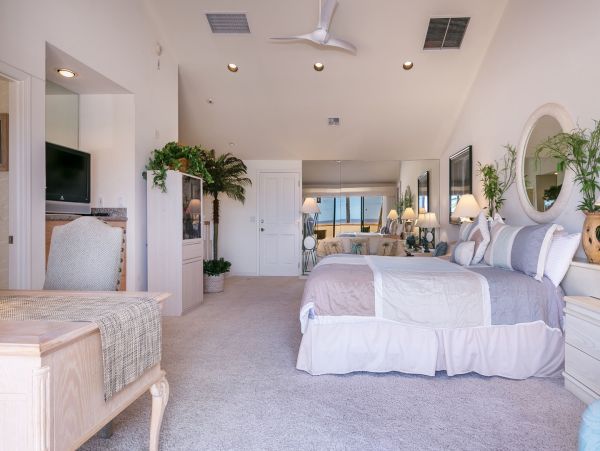 Maui Beachfront Vacation Rental - Wailea Oceanfront Condo