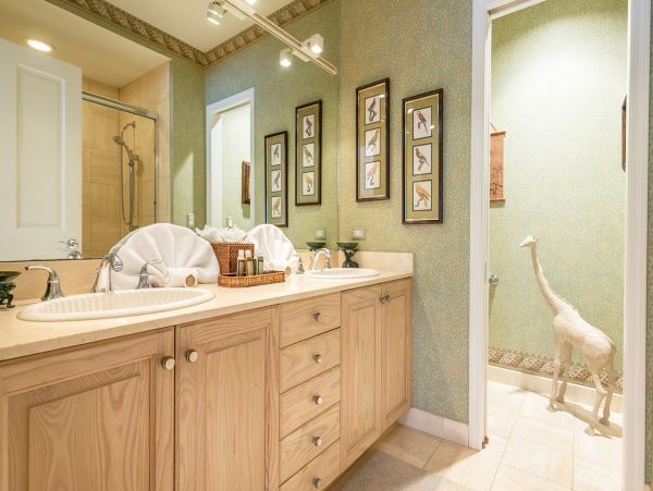 Maui Beachfront Vacation Rental - Wailea Oceanfront Condo