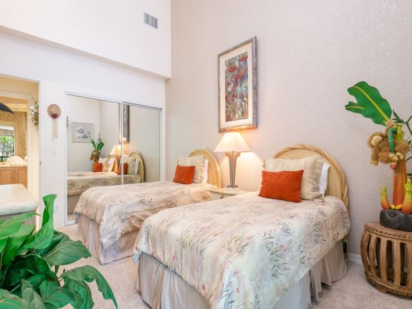 Maui Beachfront Vacation Rental - Wailea Oceanfront Condo