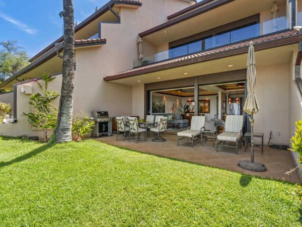 Maui Beachfront Vacation Rental - Wailea Oceanfront Condo
