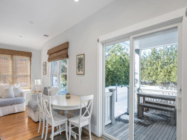 The Hamptons Lovely Pool Cottage NEW ARRIVAL