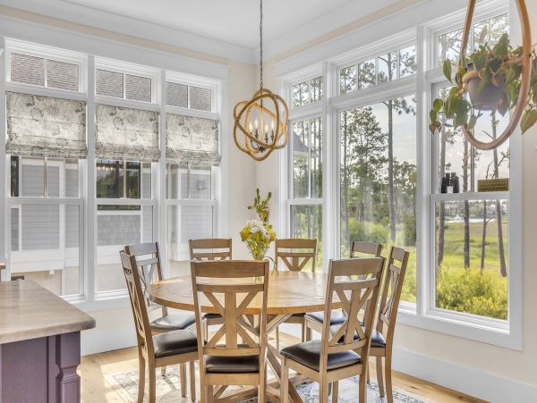 Luxury 5-Bedroom Coastal Retreat Near Beach - Perfect Vacation Getaway
