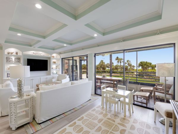 Magnificent Beach Condo New Arrival Sanibel Island