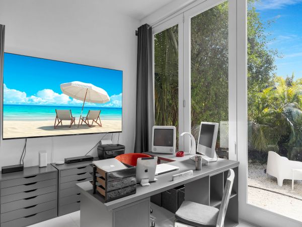 Luxurious Tropical Retreat in Key Largo - Private Waterfront Home