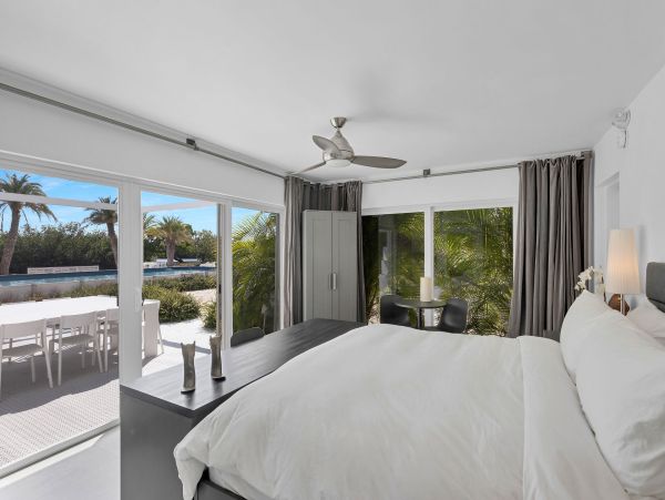 Luxurious Tropical Retreat in Key Largo - Private Waterfront Home