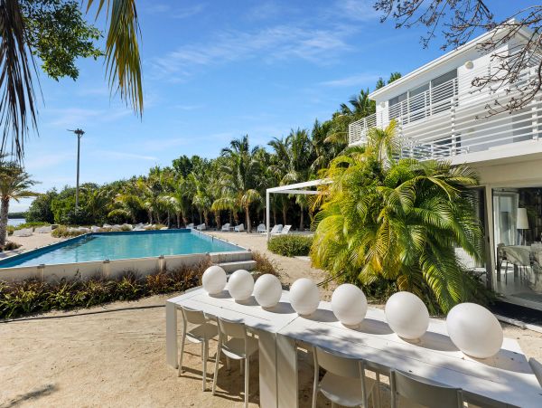 Luxurious Tropical Retreat in Key Largo - Private Waterfront Home