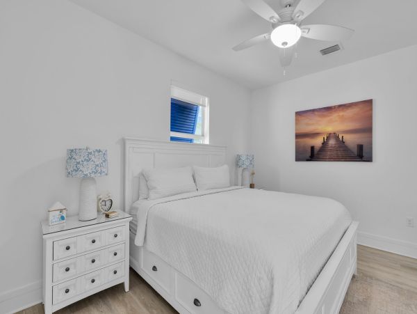Luxury 5-Bedroom Vacation Rental in Marathon, FL - Private Pool & Dock