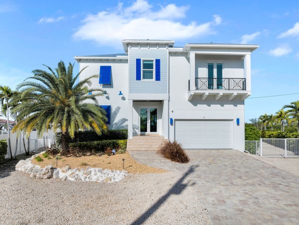 Luxury 5-Bedroom Vacation Rental in Marathon, FL - Private Pool & Dock