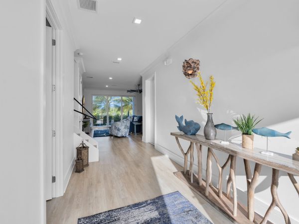Luxury 5-Bedroom Vacation Rental in Marathon, FL - Private Pool & Dock