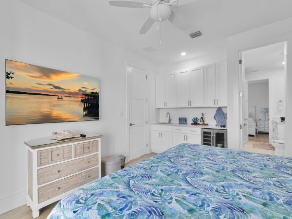 Luxury 5-Bedroom Vacation Rental in Marathon, FL - Private Pool & Dock