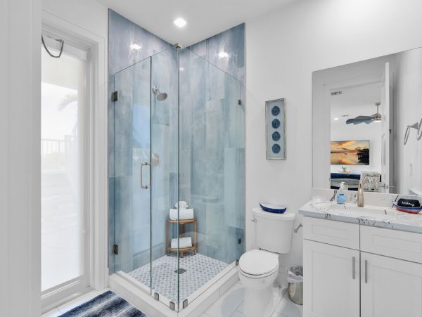 Luxury 5-Bedroom Vacation Rental in Marathon, FL - Private Pool & Dock