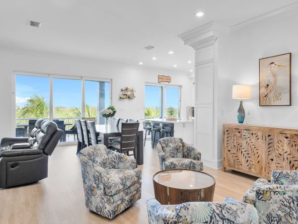 Luxury 5-Bedroom Vacation Rental in Marathon, FL - Private Pool & Dock