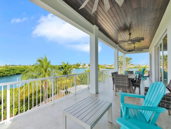 Luxury 5-Bedroom Vacation Rental in Marathon, FL - Private Pool & Dock