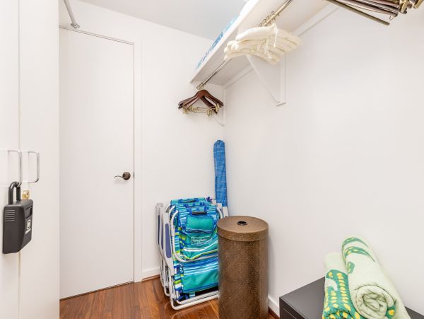 Luxury Bay Condo Oceanfront & Great Amenities