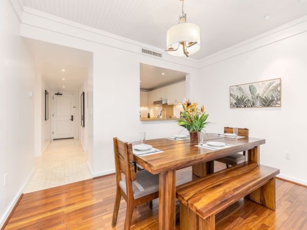 Luxury Bay Condo Oceanfront & Great Amenities