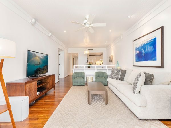 Luxury Bay Condo Oceanfront & Great Amenities
