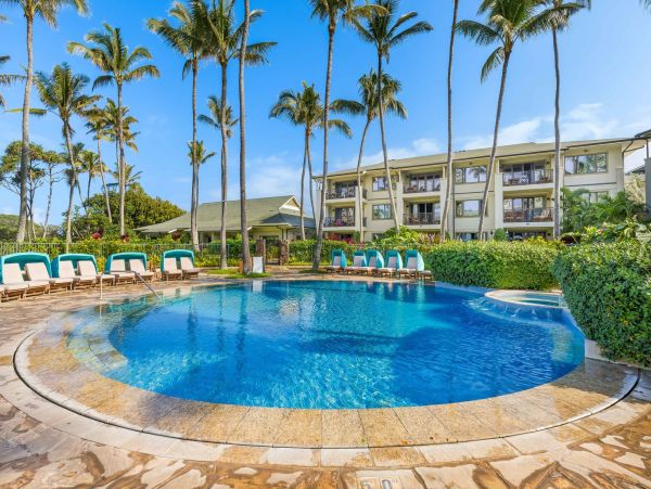Luxury Bay Condo Oceanfront & Great Amenities