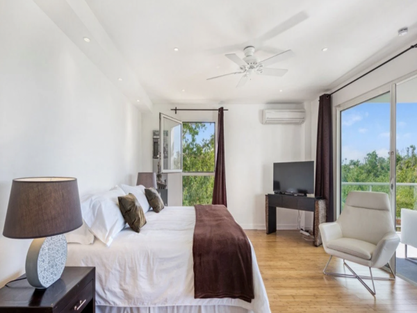 St. Martin luxury Five Bedroom Vacation Rental Villa Pool Sea Views