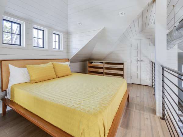 WaterColor Luxury Vacation Rental Pool Amenities Luxury- Main House & Guest Carriage House
