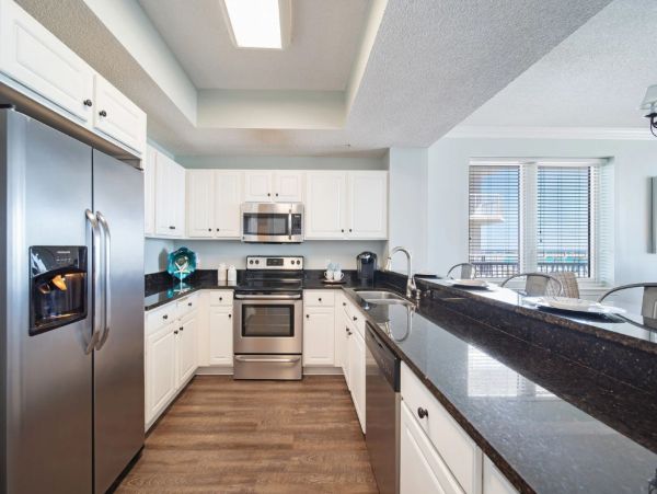 Navarre Beach Vacation Rental - Gulf Front Condo with Pool & Beach Service