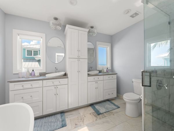Luxurious Casey Key Vacation Rental - Beachfront Home 6-Bedroom