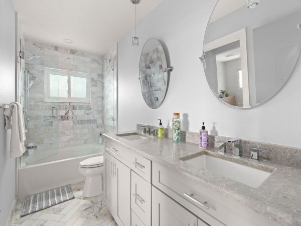 Luxurious Casey Key Vacation Rental - Beachfront Home 6-Bedroom