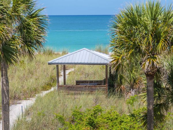 Luxurious Casey Key Vacation Rental - Beachfront Home 6-Bedroom