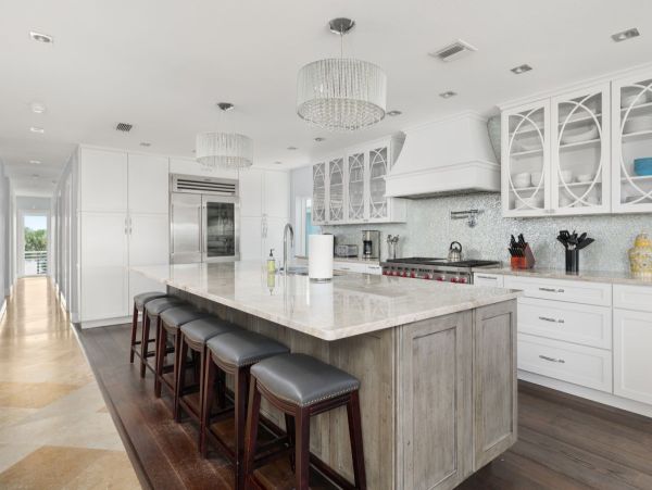Luxurious Casey Key Vacation Rental - Beachfront Home 6-Bedroom