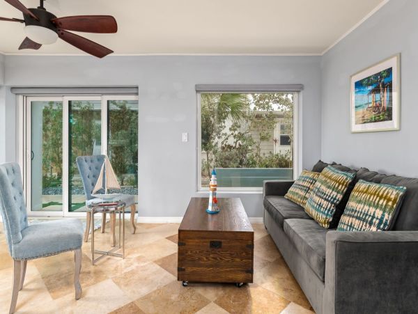 Luxurious Casey Key Vacation Rental - Beachfront Home 6-Bedroom