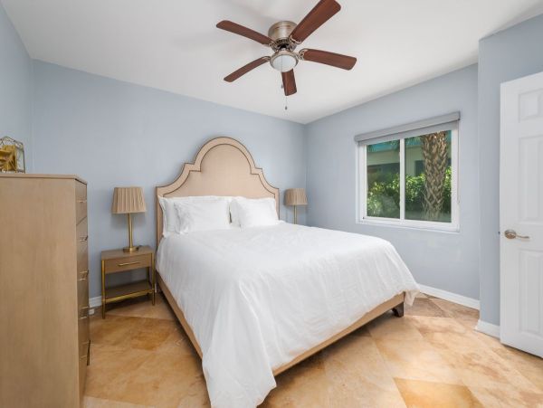 Luxurious Casey Key Vacation Rental - Beachfront Home 6-Bedroom