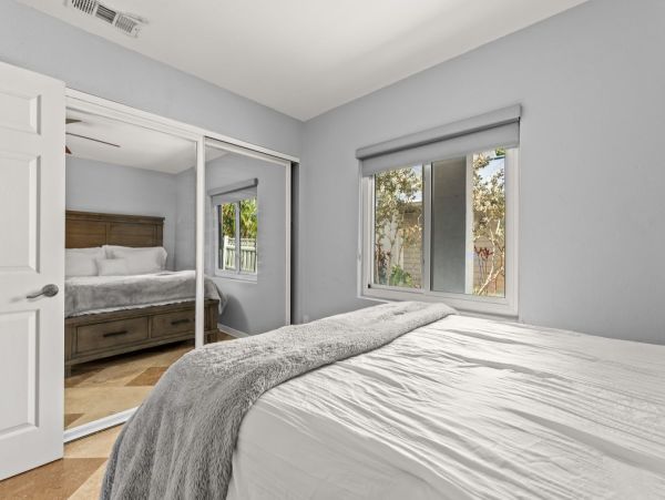 Luxurious Casey Key Vacation Rental - Beachfront Home 6-Bedroom