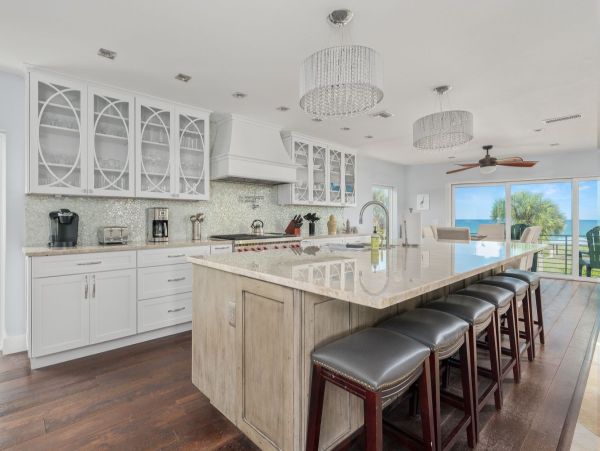 Luxurious Casey Key Vacation Rental - Beachfront Home 6-Bedroom