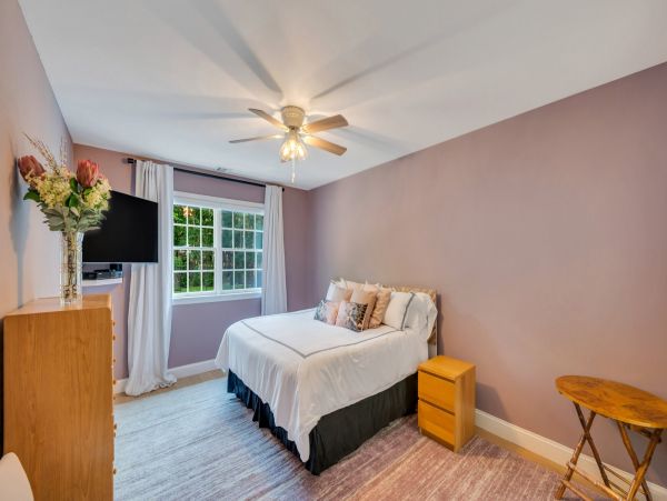 Sag Harbor Luxury Vacation Rental - Hamptons Retreat with Pool & Courts