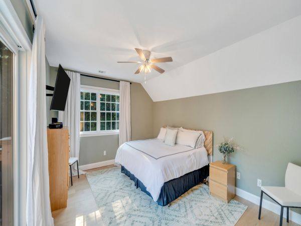 Sag Harbor Luxury Vacation Rental - Hamptons Retreat with Pool & Courts