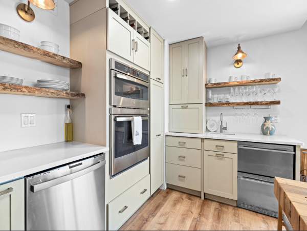 Siesta Key Beach Vacation Condo On Beach Three Bedrooms Walk to Village