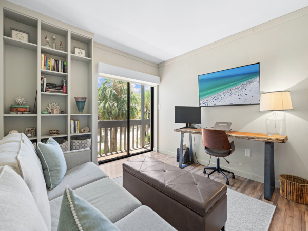 Siesta Key Beach Vacation Condo On Beach Three Bedrooms Walk to Village